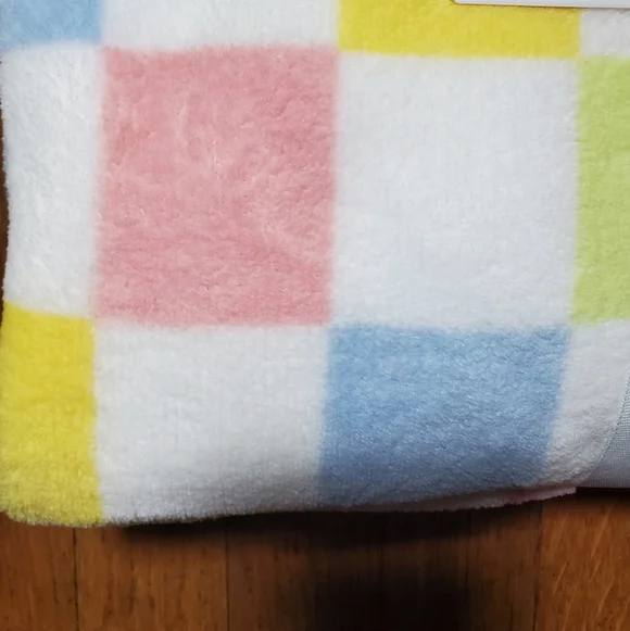 Holiday Home Microplush Throw Blanket - Picture 6 of 7